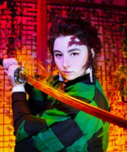 Tanjiro Kamado Cosplay Costume Guide - Demon Slayer: Kimetsu No Yaiba ...